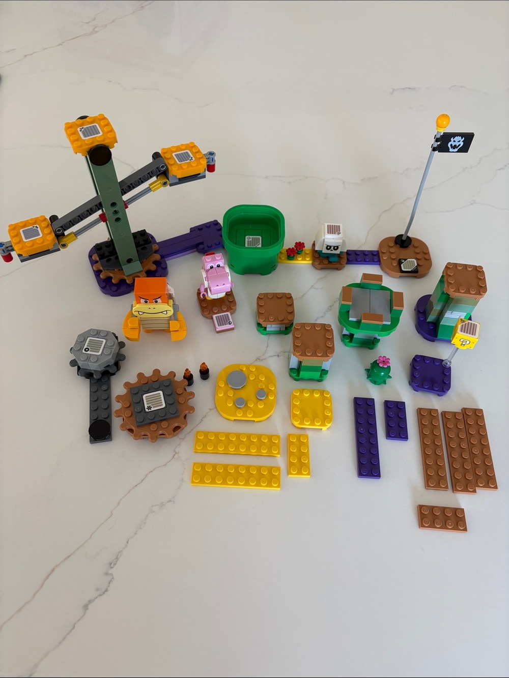 LEGO Super Mario Adventures with Luigi Starter Course (LUIGI NOT INCLUDED)